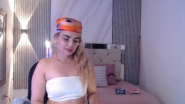 ashley  tylor online show from 03-29-26, 02:33