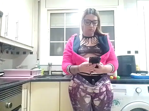 Dakota Blonde08 online show from 11-08-25, 08:07