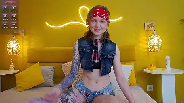 lessysweety online show from 11-14-25, 03:27