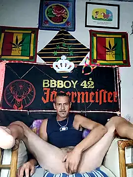 Snapshot of Bbboy42 chatting on 02-05-25, 01:26 Bbboy42 online show from 02-05-25, 01:26
