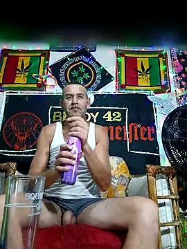 Snapshot of Bbboy42 chatting on 02-23-25, 10:31 Bbboy42 online show from 02-23-25, 10:31