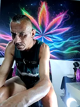 Snapshot of Bbboy42 chatting on 11-16-25, 11:21 Bbboy42 online show from 11-16-25, 11:21