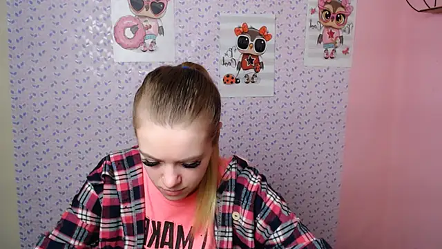 AliceFlirtt  online show from 01-10-25, 08:18