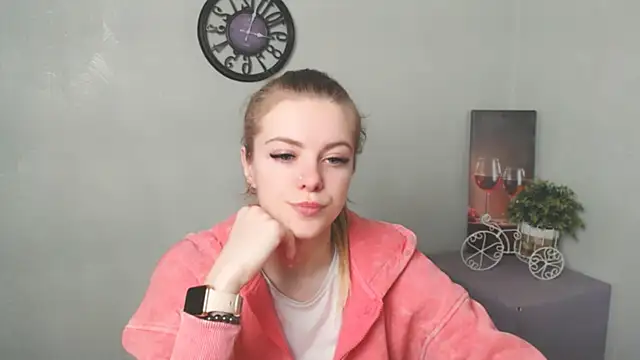 AliceFlirtt  online show from 02-12-25, 01:37