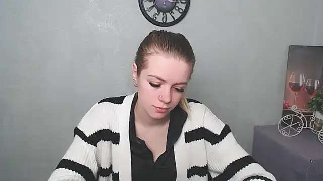 AliceFlirtt  online show from 03-05-25, 02:45