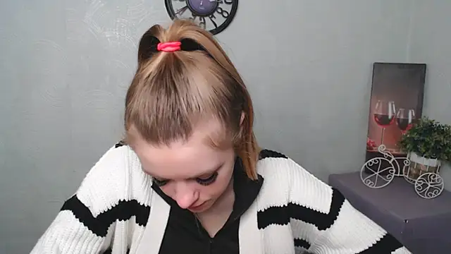 AliceFlirtt  online show from 03-06-25, 11:36