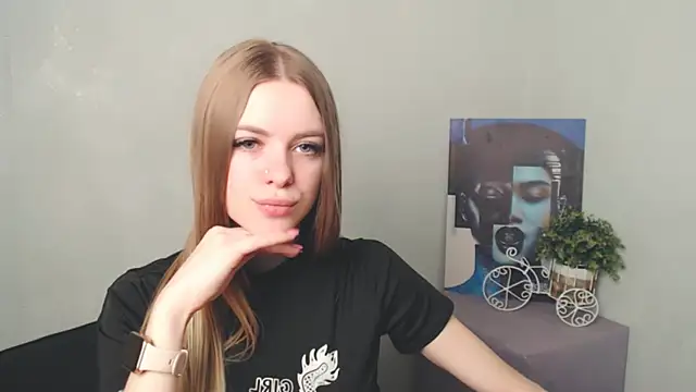 AliceFlirtt  online show from 03-19-25, 11:17