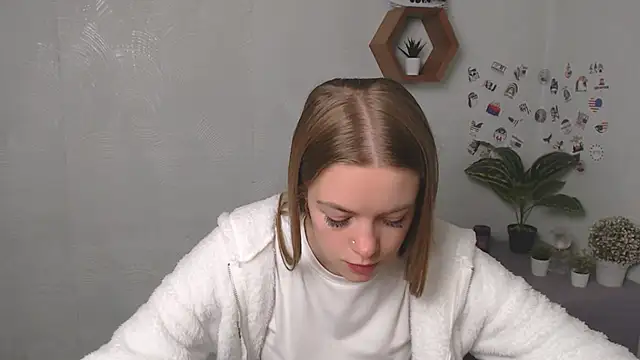 AliceFlirtt  online show from 09-27-25, 09:03