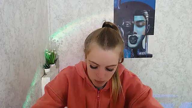 AliceFlirtt  online show from 10-02-25, 08:10