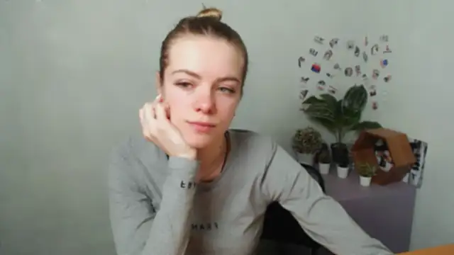 AliceFlirtt  online show from 12-17-25, 09:59