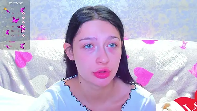 Snapshot of Vanessa_Florence chatting on 11-09-25, 01:37 Vanessa Florence online show from 11-09-25, 01:37