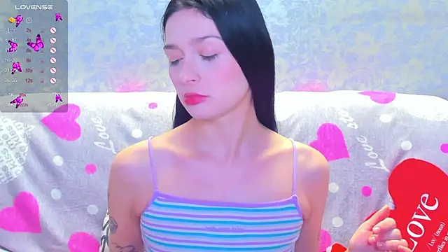 Snapshot of Vanessa_Florence chatting on 12-04-25, 01:48 Vanessa Florence online show from 12-04-25, 01:48