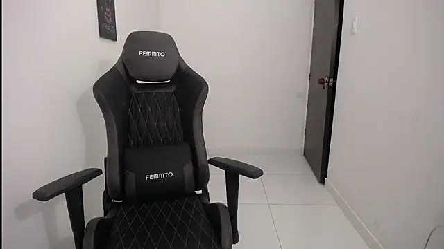 susana2523 online show from 02-14-25, 08:52