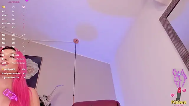 Emma Thompsson online show from 12-29-24, 04:38