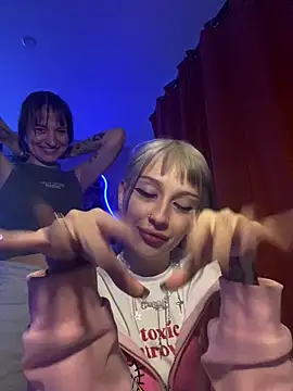 Dooubletroublee online show from 11-13-25, 11:25