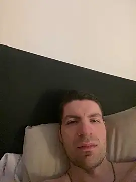 Snapshot of Ricoleckt chatting on 02-26-25, 07:20 Ricoleckt online show from 02-26-25, 07:20