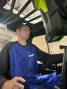 Snapshot of Ricoleckt chatting on 09-16-25, 05:36 Ricoleckt online show from 09-16-25, 05:36