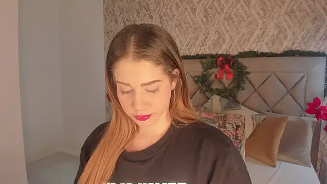 Lady lacey05 online show from 12-17-24, 05:58