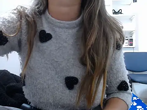 Luna girlhot  online show from 11-16-25, 02:33