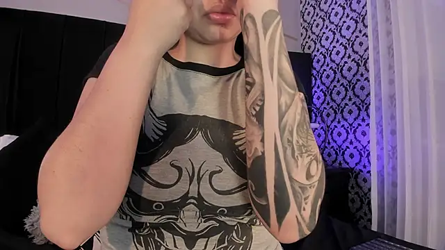 Adeelinee online show from 12-01-25, 07:41