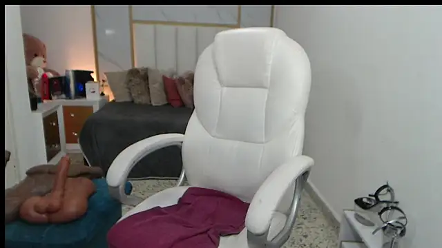 annita cooper  online show from 02-12-25, 06:51