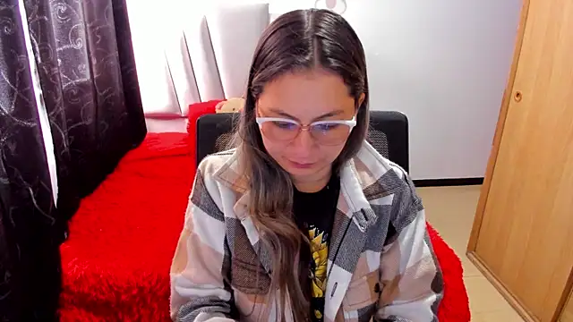 Snapshot of samantha__wilson chatting on 09-30-25, 03:06 samantha  wilson online show from 09-30-25, 03:06