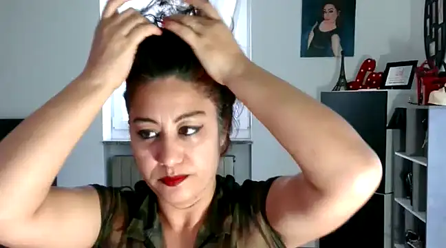 Snapshot of danasantoreal chatting on 12-04-24, 03:21 danasantoreal online show from 12-04-24, 03:21