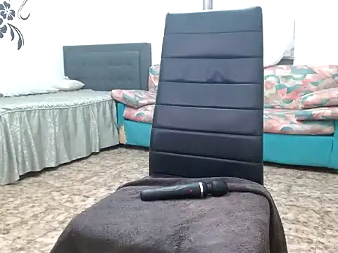 Snapshot of danasantoreal chatting on 11-10-25, 04:28 danasantoreal online show from 11-10-25, 04:28