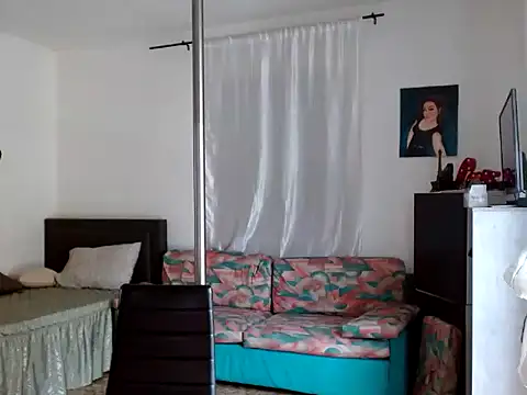 Snapshot of danasantoreal chatting on 12-05-25, 08:45 danasantoreal online show from 12-05-25, 08:45