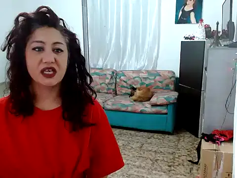 Snapshot of danasantoreal chatting on 12-16-25, 09:03 danasantoreal online show from 12-16-25, 09:03