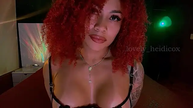 HeidiCox online show from 12-21-25, 01:24