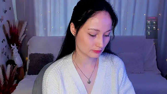 Snapshot of LisaMooore chatting on 01-11-25, 07:17 LisaMooore online show from 01-11-25, 07:17