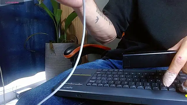 Mr WhiteCock online show from 11-03-25, 08:21