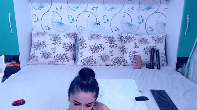 Snapshot of demiemorre chatting on 01-16-25, 09:16 demiemorre online show from 01-16-25, 09:16