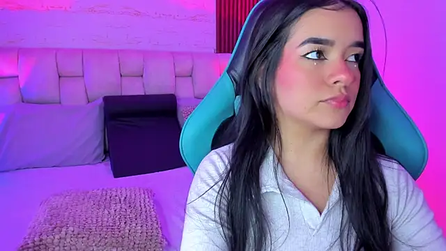 SophiaWylde online show from 09-26-25, 04:38