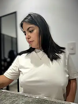 sukhakunis1 online show from 11-26-25, 12:33