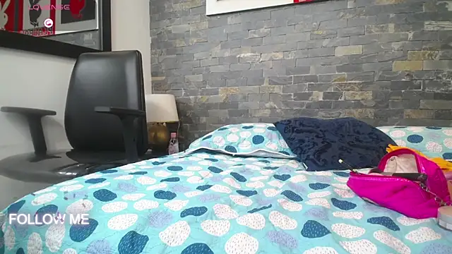 dayadubey  online show from 04-06-26, 11:33