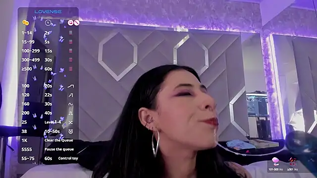 Sara Foxx1 online show from 01-31-25, 10:10