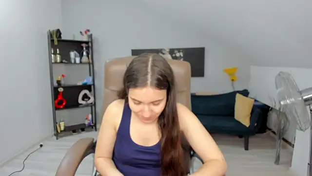 Snapshot of MelissaWiliam chatting on 12-13-24, 03:43 MelissaWiliam online show from 12-13-24, 03:43