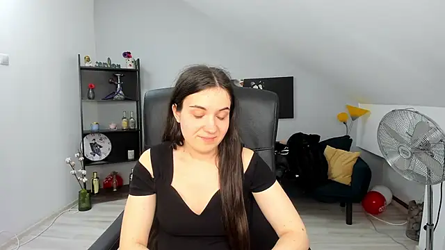 Snapshot of MelissaWiliam chatting on 03-19-25, 06:01 MelissaWiliam online show from 03-19-25, 06:01