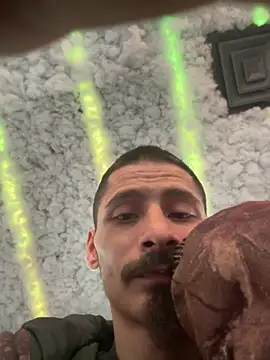 Snapshot of Anxiety420 chatting on 03-16-25, 12:01 Anxiety420 online show from 03-16-25, 12:01