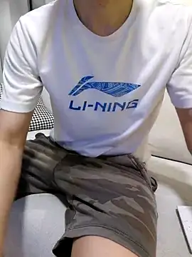 Snapshot of ori6 chatting on 03-09-25, 02:10 ori6 online show from 03-09-25, 02:10