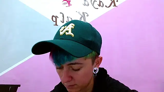 Snapshot of tomboyblue chatting on 11-14-25, 10:29 tomboyblue online show from 11-14-25, 10:29