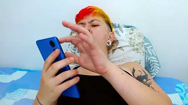 tomboyblue online show from 01-08-26, 07:05