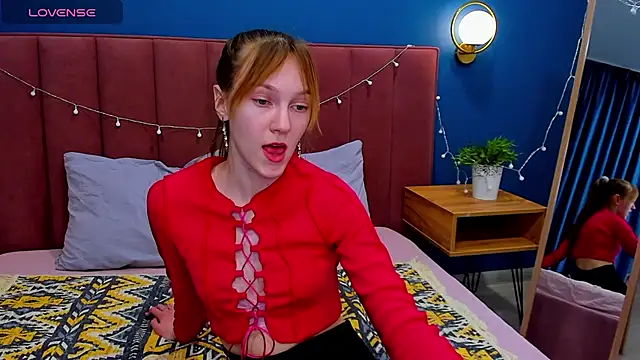 Snapshot of VanillaKelly chatting on 01-24-25, 08:13 VanillaKelly online show from 01-24-25, 08:13