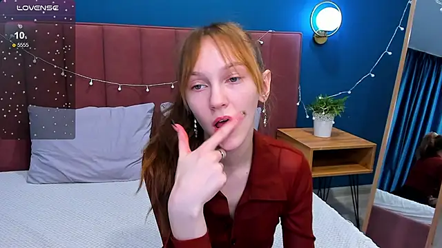 Snapshot of VanillaKelly chatting on 02-05-25, 03:55 VanillaKelly online show from 02-05-25, 03:55