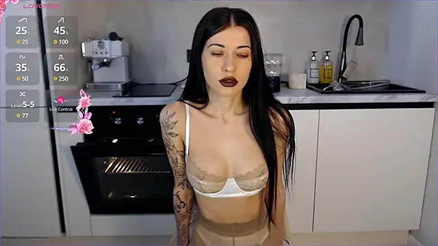 Snapshot of re_jeena chatting on 01-09-25, 07:31 re jeena online show from 01-09-25, 07:31