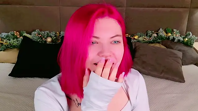 Snapshot of Lisa_Adam chatting on 12-15-24, 04:07 Lisa Adam online show from 12-15-24, 04:07