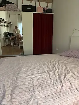 MariaValentine online show from 01-16-26, 06:39