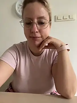 MariaValentine online show from 02-05-26, 07:46